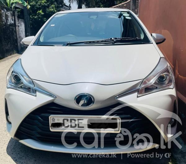 TOYOTA VITZ 2018