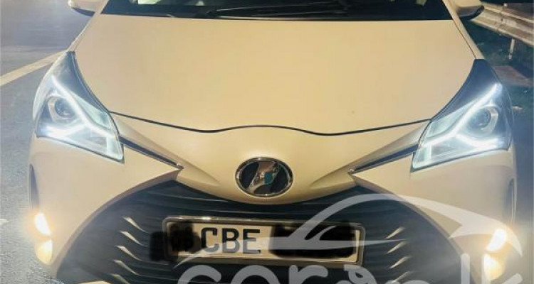 TOYOTA VITZ 2018
