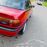 FORD LASER 1990