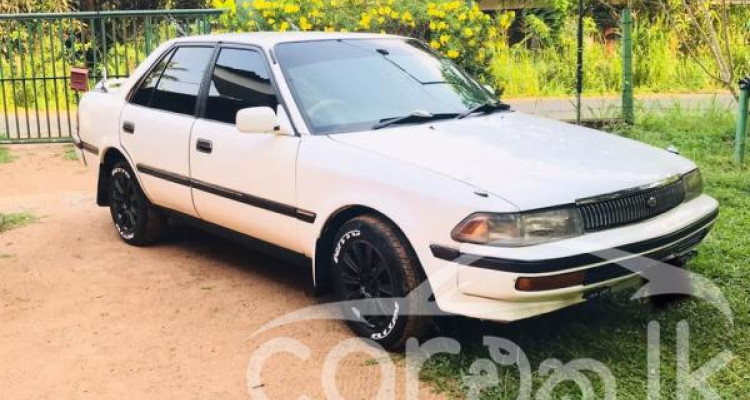 TOYOTA CORONA AT150 1990