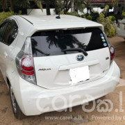 TOYOTA AQUA 2013