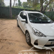 TOYOTA AQUA 2013