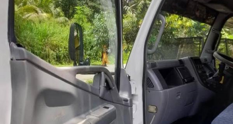 MITSUBISHI CANTER 2003