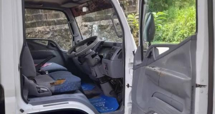 MITSUBISHI CANTER 2003