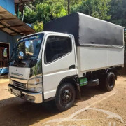 MITSUBISHI FUSO 2002