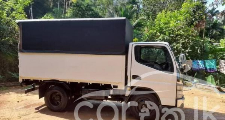 MITSUBISHI FUSO 2002