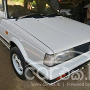 NISSAN TRAD SUNNY 1986