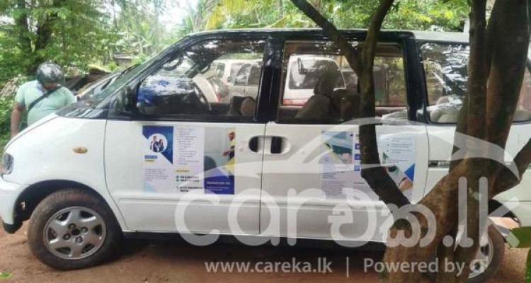 NISSAN SERENA 1990