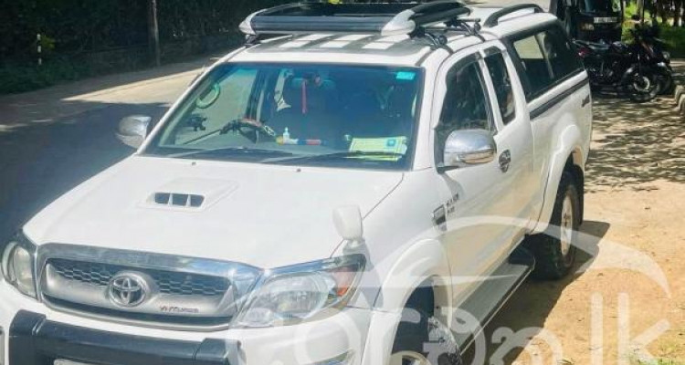 TOYOTA HILUX VIGO 2010