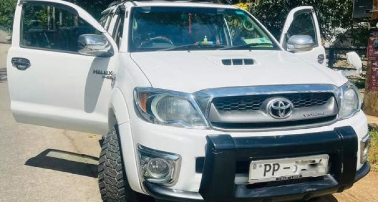 TOYOTA HILUX VIGO 2010