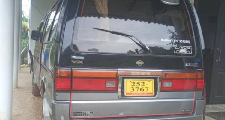 NISSAN CARAVAN 1994