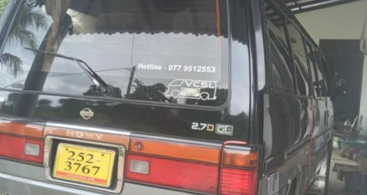 NISSAN CARAVAN 1994