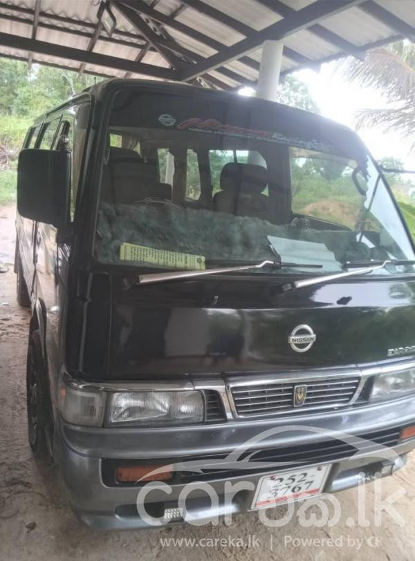 NISSAN CARAVAN 1994