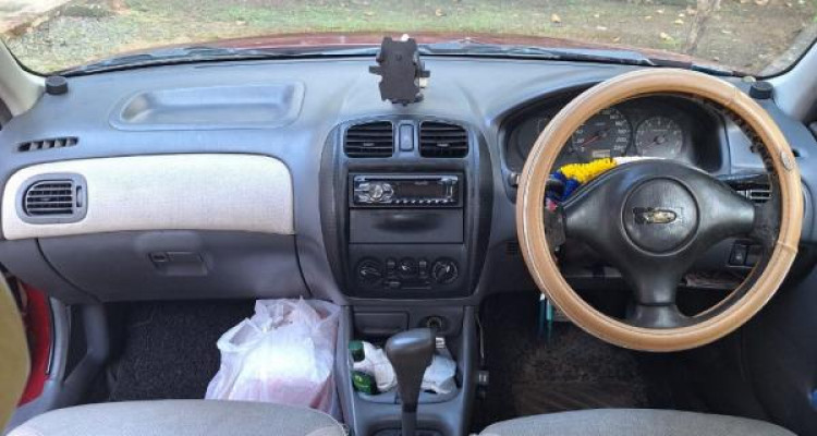 FORD LASER 2000