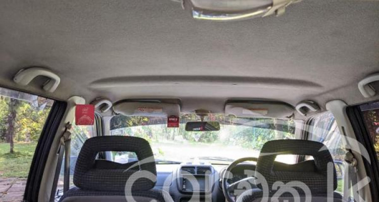SUZUKI SWIFT 2003