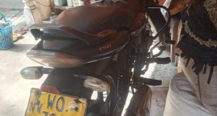 BAJAJ DISCOVER 150 2011