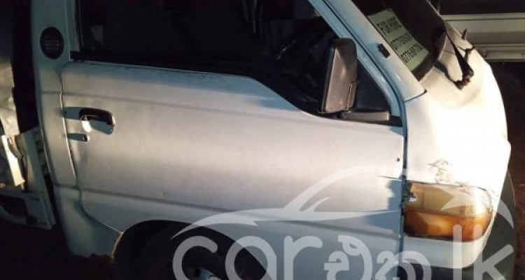 HYUNDAI H100 2002