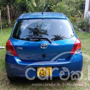 TOYOTA VITZ 2010
