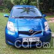TOYOTA VITZ 2010