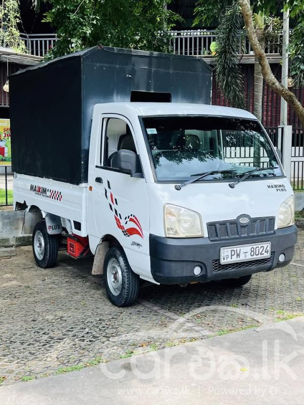 MAHINDRA MAXXIMO PLUS 2013