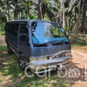 NISSAN CARAVAN 1995