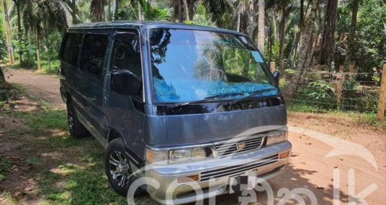 NISSAN CARAVAN 1995
