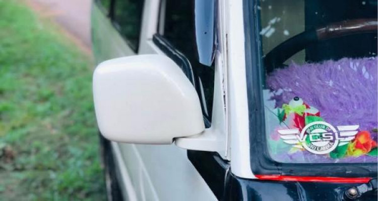 TOYOTA HIACE 1988