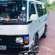 TOYOTA HIACE 1988