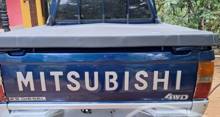 MITSUBISHI L200 1993