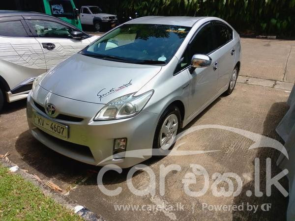 TOYOTA PRIUS 2010