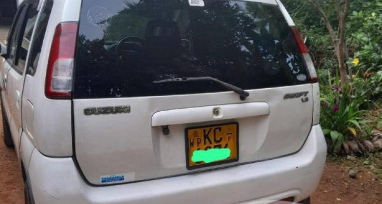 SUZUKI SWIFT 2003