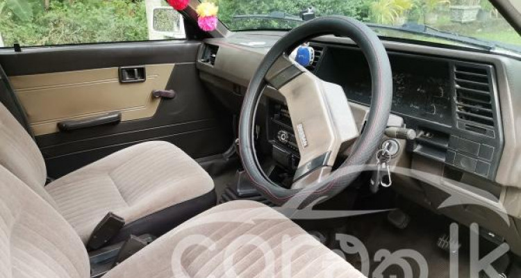 NISSAN SUNNY 1988