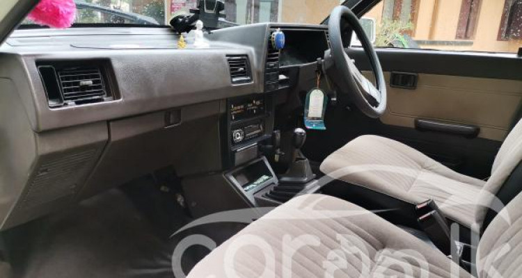 NISSAN SUNNY 1988
