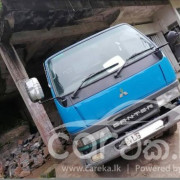 MITSUBISHI CANTER 2001