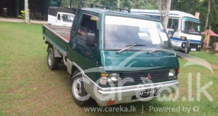 MITSUBISHI DELICA L300 1980