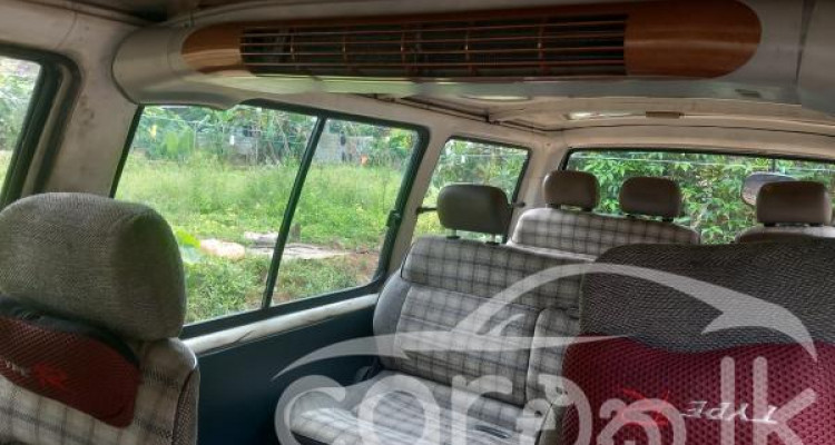 NISSAN VANETTE 1987