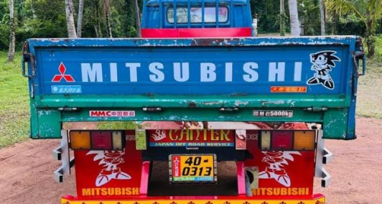 MITSUBISHI CANTER 1979