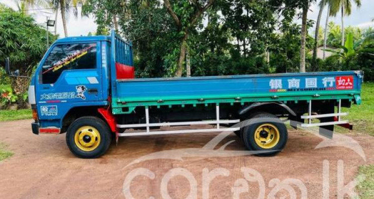 MITSUBISHI CANTER 1979