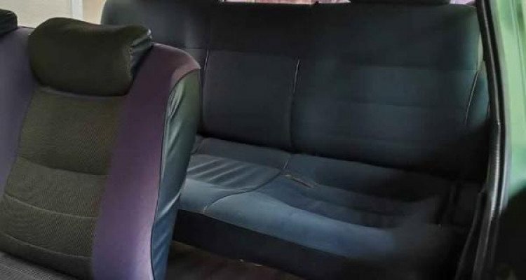 NISSAN LARGO 1999