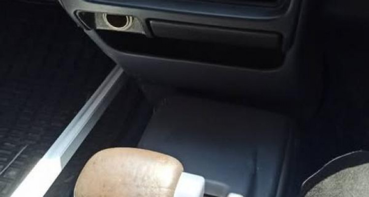 TOYOTA HILUX 1998