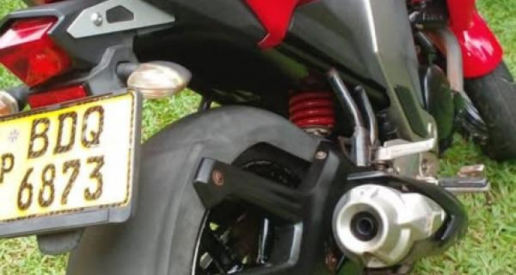 YAMAHA FZ V2 2015