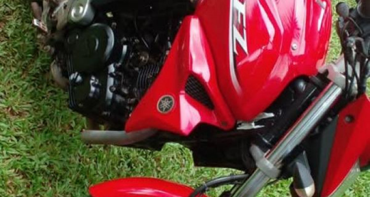 YAMAHA FZ V2 2015