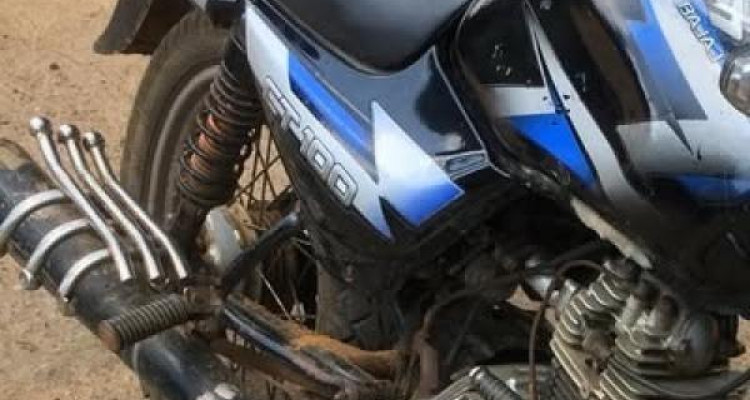 BAJAJ CT100 2011