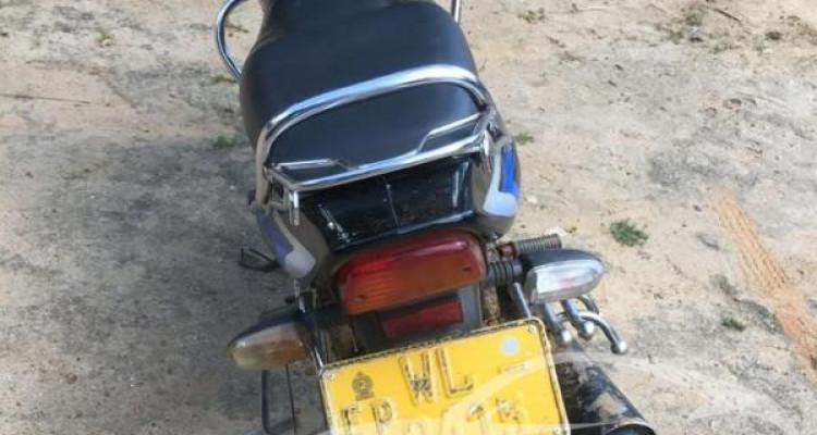 BAJAJ CT100 2011
