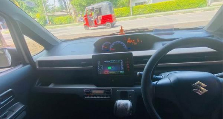 SUZUKI WAGON R FX 2018