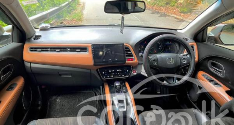 HONDA VEZEL 2014