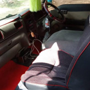 NISSAN CARAVAN 1995