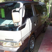 NISSAN CARAVAN 1995
