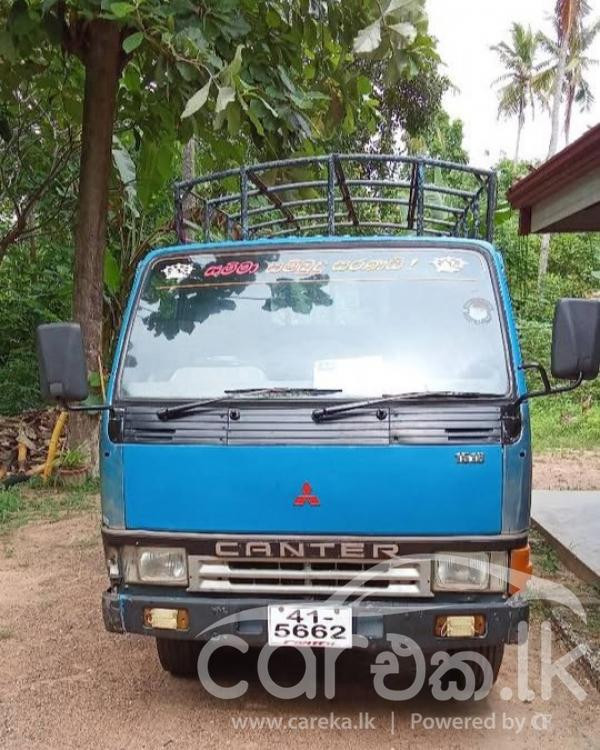 MITSUBISHI CANTER 1987