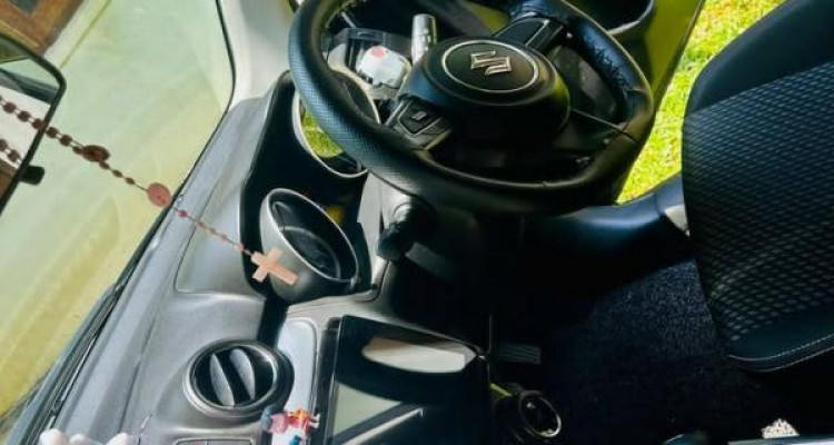 SUZUKI SWIFT 2017